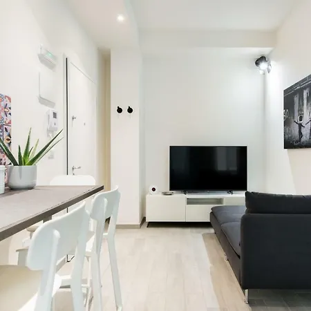 公寓 Bologna Apartment *